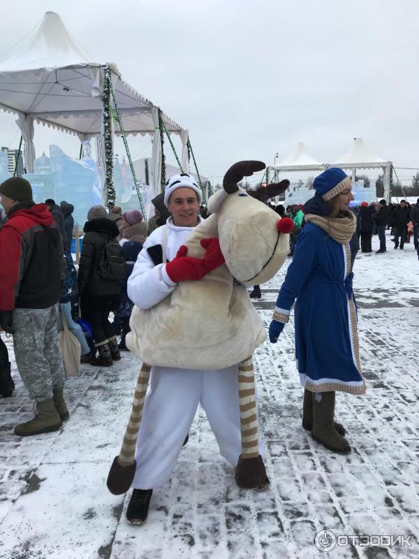 Выставка ледовых скульптур Ледовый парк в кругу семьи (Россия, Москва) фото