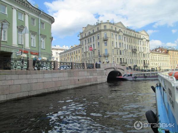 Экскурсия по Неве и каналам Северная Венеция (Россия, Санкт-Петербург) фото