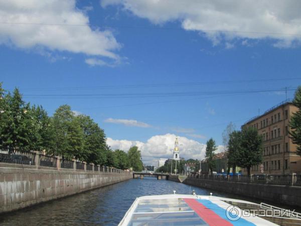 Экскурсия по Неве и каналам Северная Венеция (Россия, Санкт-Петербург) фото