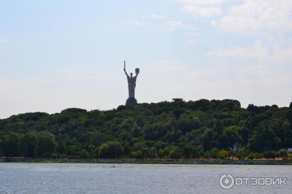 прогулка по Днепру в Киеве