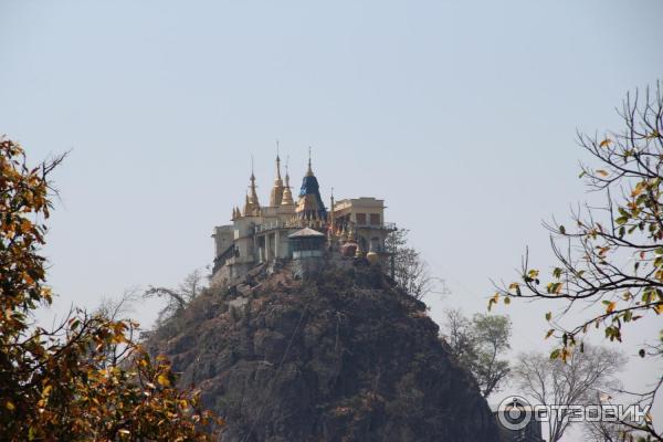 Экскурсия на гору Popa (Мьянма, Баган) фото