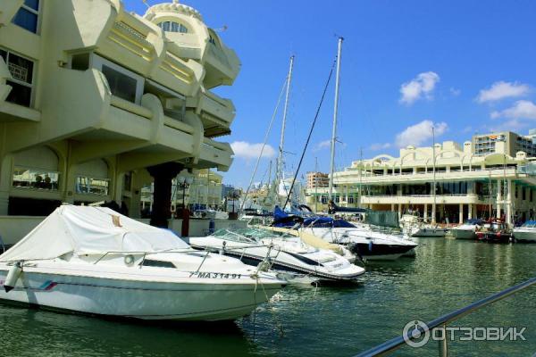 Экскурсия в порт Puerto Marina (Испания, Бенальмадена) фото