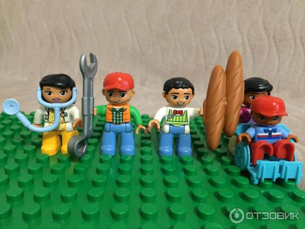 LEGO duplo городская площадь фото