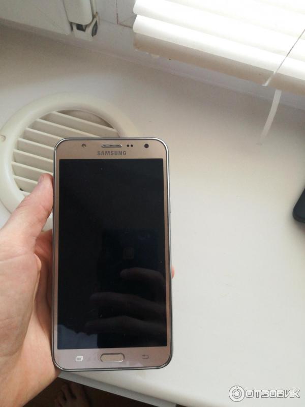 Смартфон Samsung J700H Galaxy J7 фото