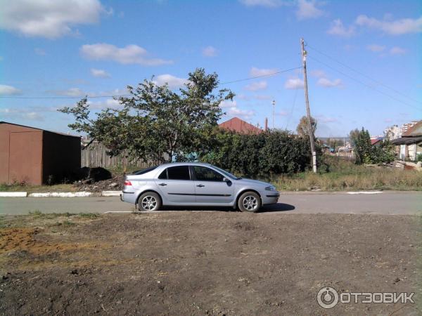 Автомобиль Renault Laguna II - хэтчбэк фото