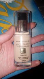 Тональный крем Max Factor Facefinity 3 in 1 фото