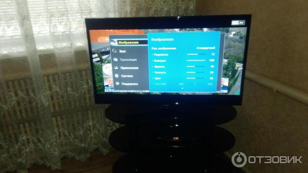 Телевизор Samsung UE42F5000 фото