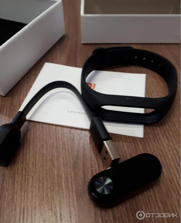Фитнес-браслет Xiaomi Mi Band 2 фото