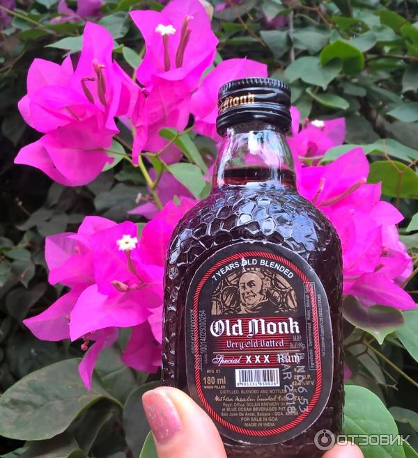 Ром Old Monk фото