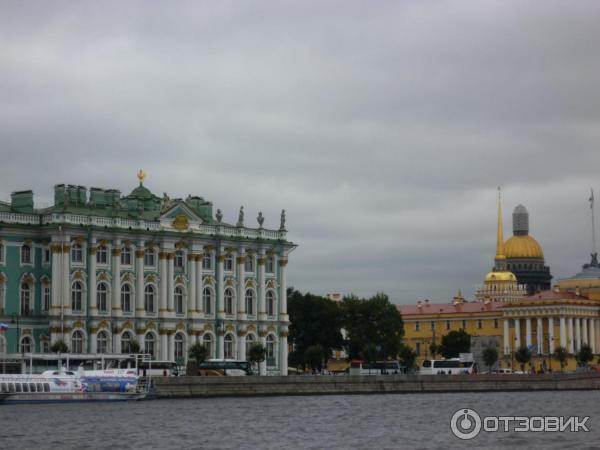 Экскурсия по рекам и каналам Невы (Россия, Санкт-Петербург) фото