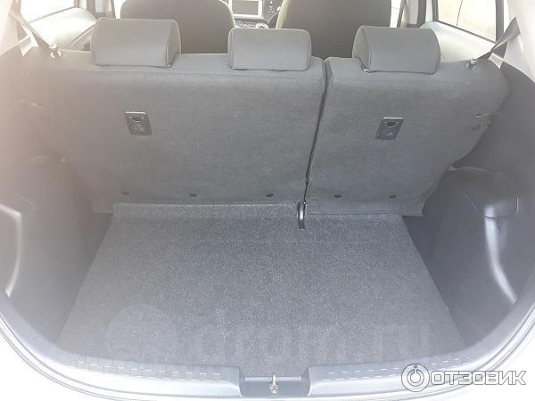 Автомобиль Toyota Aqua фото