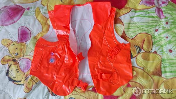 Жилет детский надувной Intex Deluxe Swim Vest фото