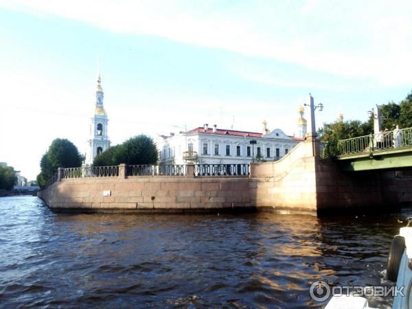 Водные экскурсии по Санкт-Петербургу