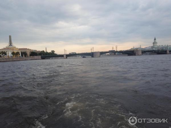 Водные экскурсии по Санкт-Петербургу