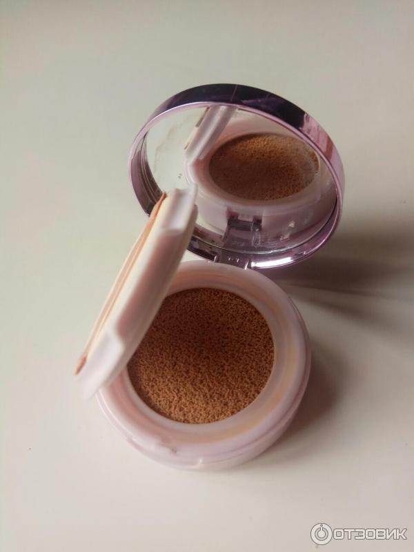 Кушон L'Oreal Nude Magique Cushion фото