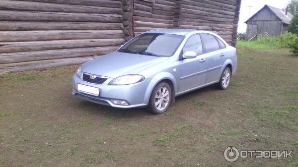 Автомобиль Daewoo Gentra седан фото