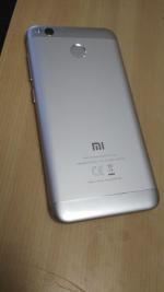 Смартфон Xiaomi Redmi 4 фото