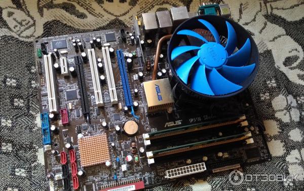 Процессор Intel Xeon E5430 фото