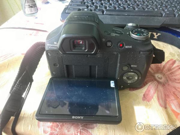 Цифровой фотоаппарат Sony Cyber-shot DSC-HX100V