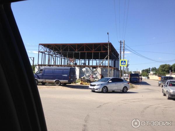 Фролово, переезд, сгоревшее здание