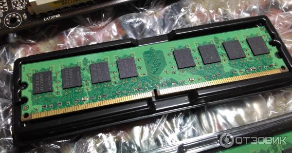 Оперативная память Samsung DDR2 800 Mhz DIMM 2GB m378t5663qz3 фото