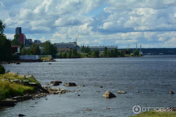 Набережная Онежского озера (Россия, Петрозаводск) фото