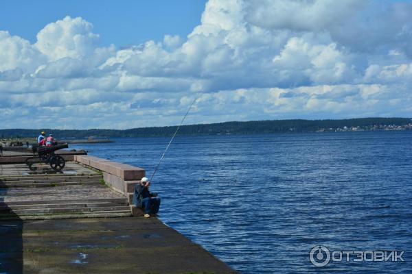 Набережная Онежского озера (Россия, Петрозаводск) фото