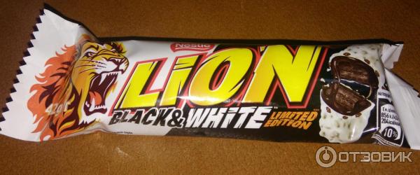 Шоколадный батончик Nestle Lion BlackWhite фото