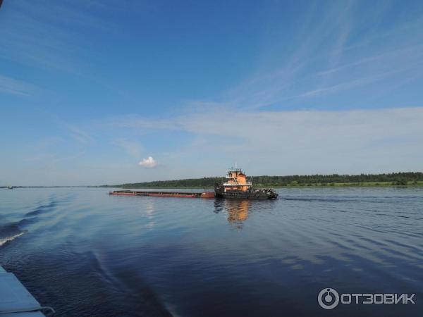 Прогулка на теплоходе Москва по реке Волге (Россия, Ярославль) фото