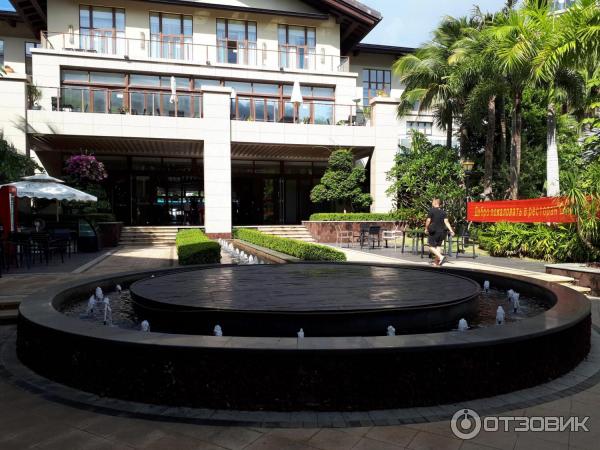 Отель RoEasy Hospitality Hotel Sanya 4* (Китай, о. Хайнань) фото