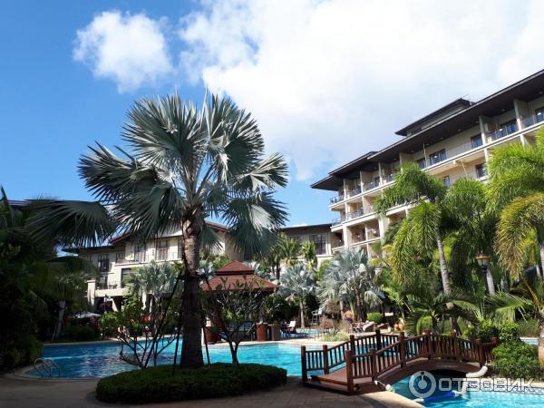 Отель RoEasy Hospitality Hotel Sanya 4* (Китай, о. Хайнань) фото