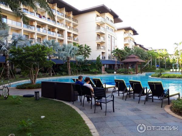 Отель RoEasy Hospitality Hotel Sanya 4* (Китай, о. Хайнань) фото