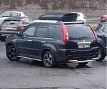 Автомобиль Nissan X-Trail внедорожник фото