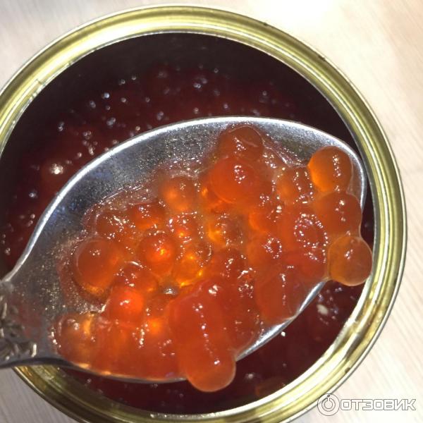 Икра на ложке
