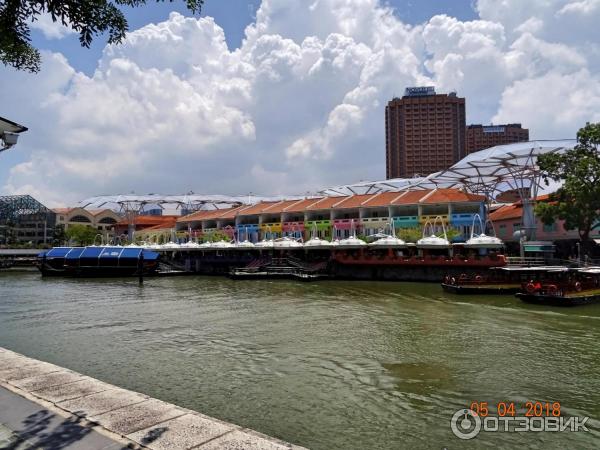 Набережная Clarke Quay в Сингапуре