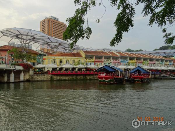 Набережная Clarke Quay в Сингапуре