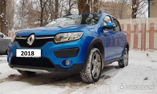 Автомобиль Renault Sandero Stepway хэтчбэк фото