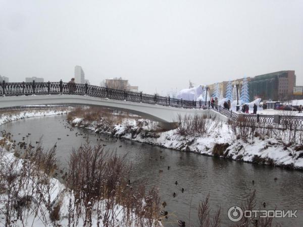 Парк у Ростокинского акведука.