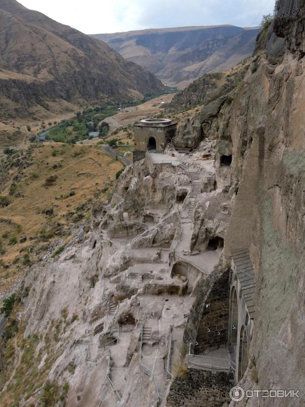 Пещерный город Вардзиа (Грузия) фото