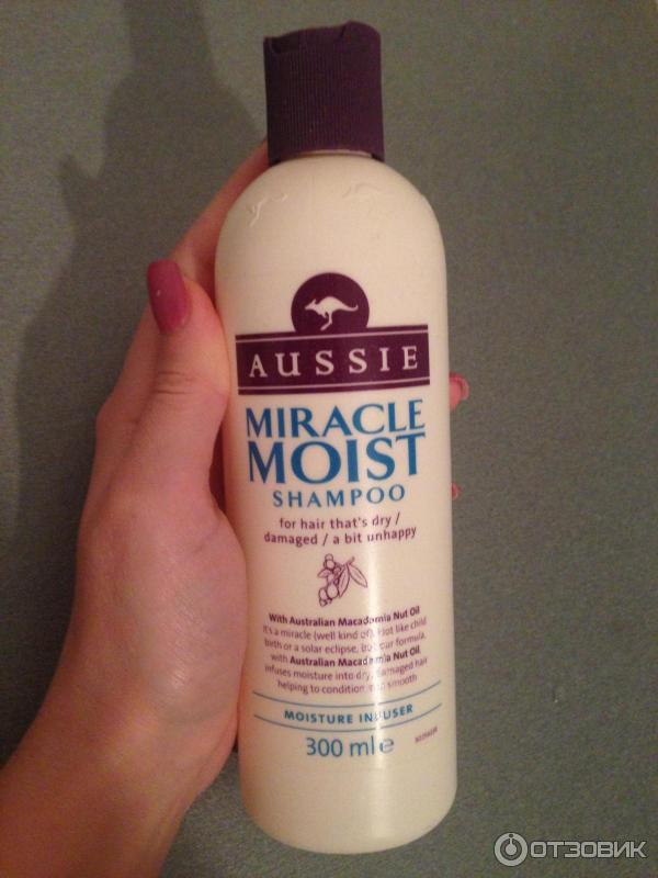 Шампунь Aussie Miracle Moist для сухих и поврежденных волос фото