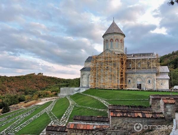 Монастырь Святой Нины (Грузия, Бодбе) фото