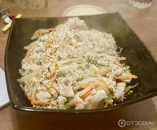 Бобовая лапша с соусом Чапче по-корейски Sen Soy Лапша Wok фото