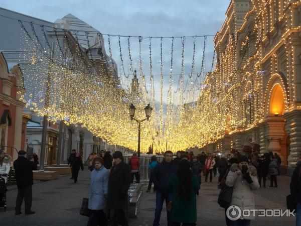 ГУМ-ярмарка на Красной площади (Россия, Москва) фото