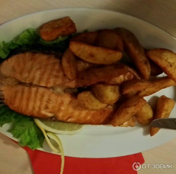 ужин вблизи отеля
