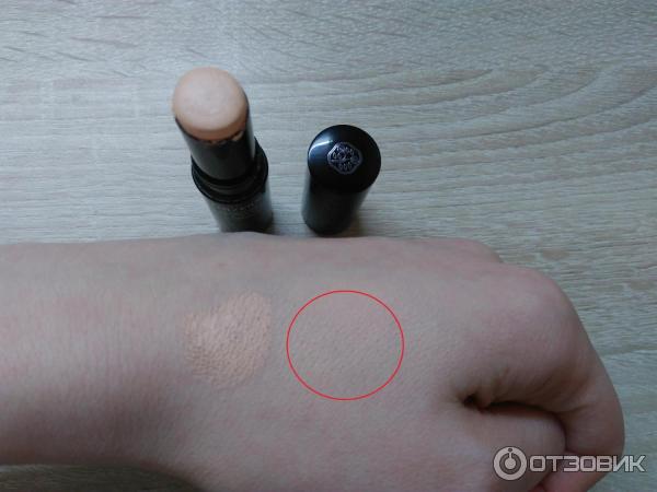 Консилер-стик Shiseido The Makeup Concealer Stick фото