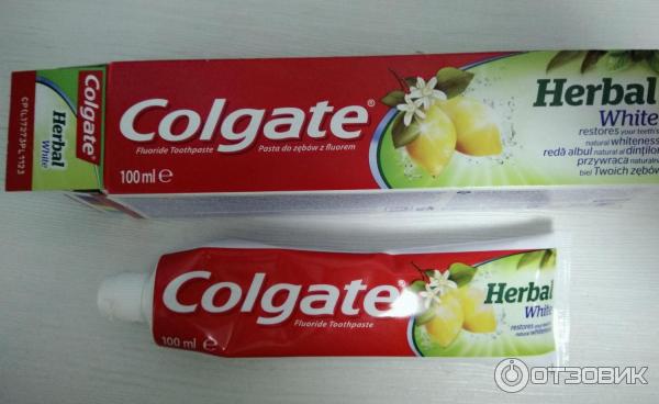 Зубная паста Colgate Herbal White фото