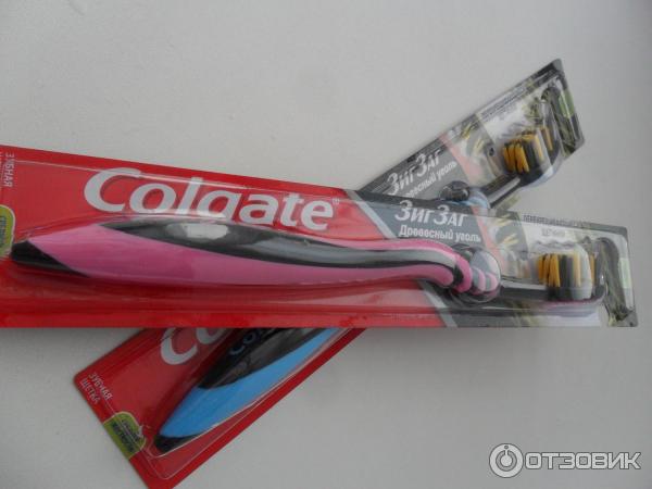 Зубная щетка Colgate ЗигЗаг Древесный уголь фото