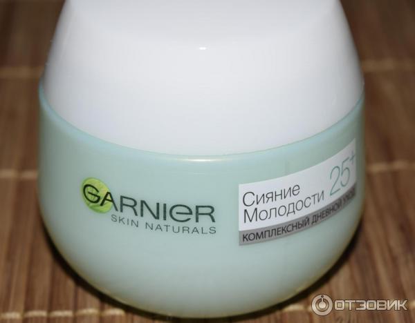 Крем для лица Garnier Сияние молодости 25+ дневной уход фото