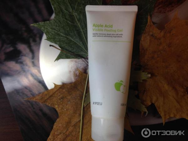 Пилинг-скатка с экстрактом яблока Ekel Natural Clean Peeling Gel Apple фото