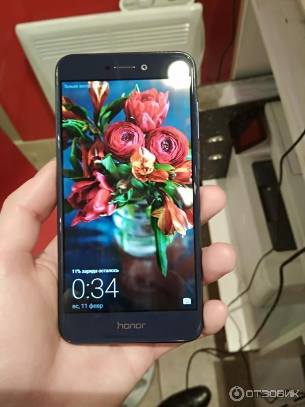 Смартфон Huawei Honor 8 Lite